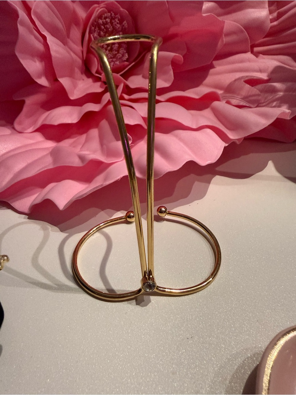 4 Unique Style Rings - Picture 5 of 10
